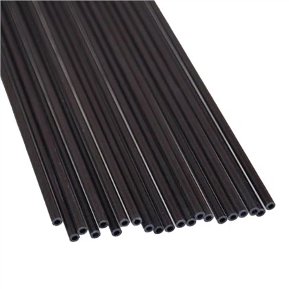 Tubo extremamente fino de fibra de carbono